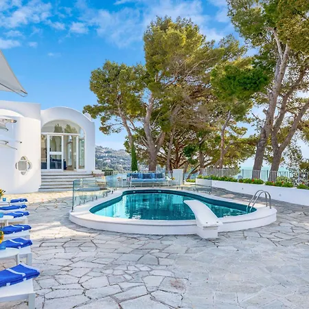 In Capri Villa *